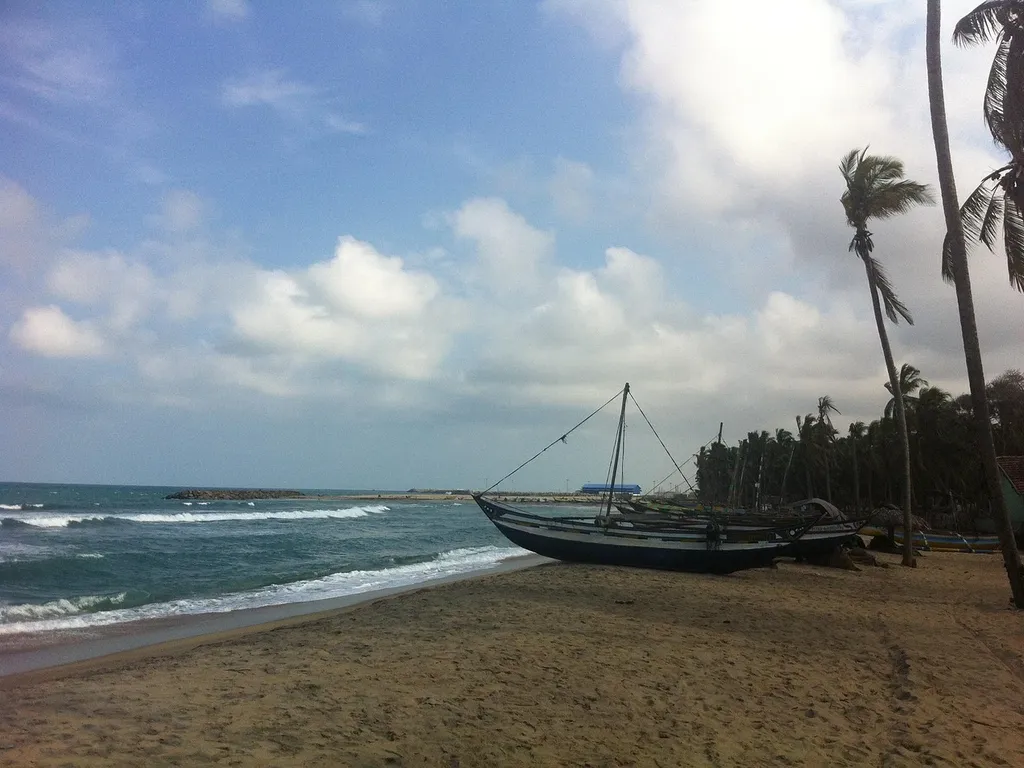 Colombo
https://pixabay.com/photos/colombo-sri-lanka-beach-255409/