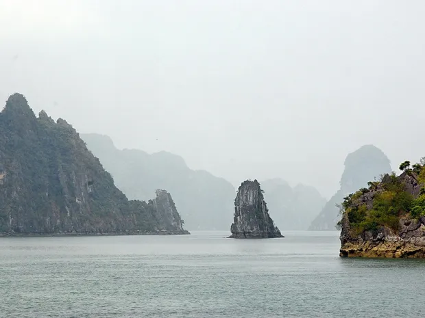 halong-bay-2